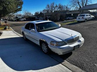 2006 lincoln town car signature limited