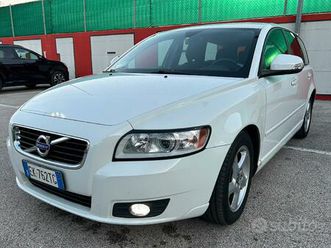 volvo v50 d2 1.6 115cv polar plus