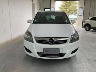 opel zafira tourer 1.6 turbo ecom 150cv cosmo 7 po