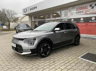 KIA E-NIRO kia-niro-ev-65kwh-kryptonite-relax-nap-mo-i-1-tulajdonos-gyari-garancialis-vezetet
