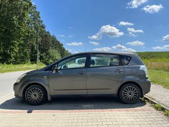 toyota corolla verso 2.0 d wroclaw śródmieście • olx.pl
