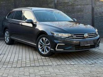② volkswagen passat variant 1.4 tsi gte hybrid dsg pano dak — volkswagen — 2ememain