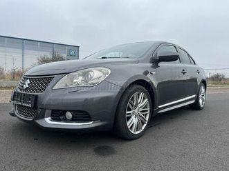 suzuki kizashi 2wd manuális 6-os váltó/panorámatető/vezetett szervizkönyv