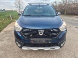 ② dacia lodgy stepway 1.6 essence 7 place — dacia — 2ememain