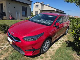 kia ceed бензин 3500 км.