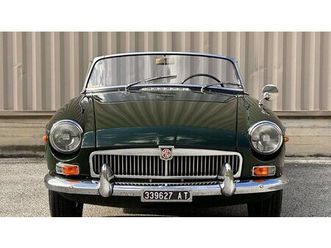 1966 mg mgb vert manuel conduite à gauche in italie - a v...