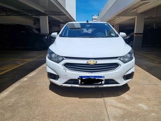 hatch lt 1.0 8v flex mec. 4p