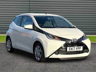 toyota aygo x-play hatchback's 1.0 vvt-i x-play euro 6 5dr