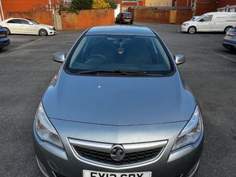 vauxhall, astra, hatchback, 2012, manual, 1398 (cc), 5 doors