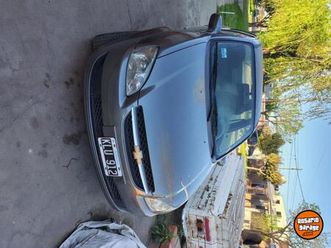 vendo o permuto chevrolet corsa 2011 lt 1.4