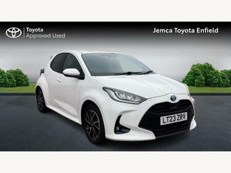 toyota yaris design hatchback's 1.5 vvt-h design e-cvt euro 6 (start/stop) 5dr