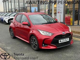 toyota yaris design hatchback's 1.5 vvt-h design e-cvt euro 6 (start/stop) 5dr
