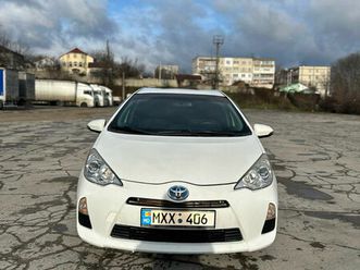 toyota prius c an. 2014