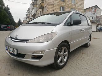 toyota previa an. 2004