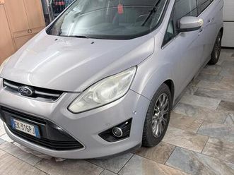 ford grand cmax 7 posti