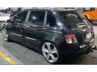 fiat stilo 1.8 attractive flex 8v 5p 2010