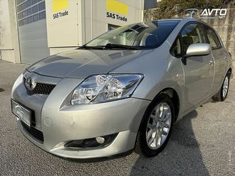 toyota auris 2.0 d4-d luna