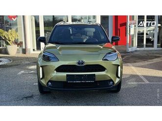 toyota yaris cross 1.5 vvt-i hibrid sport bi-tone awd 1. lastnik