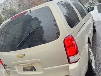 2008 chevrolet uplander 7 seater ( low km )