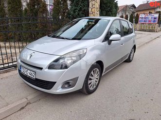 renault grand scenic 2011