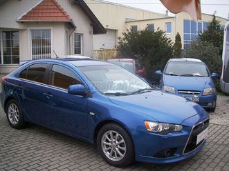 mitsubishi lancer sportback 1.6 invite special végig vezetett szervizkönyv! tolatóradar! ülésfűtés! gyári fényezés!