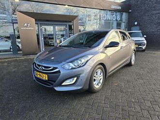 hyundai i30 1.6 gdi go! plus / trekhaak/nl-auto