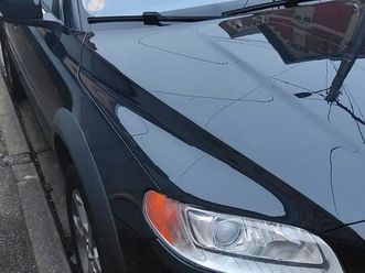 volvo xc70 diesel 2008 – cuir – attelage – entretien suivi – calculateurs & transmission ar neufs – freins neufs