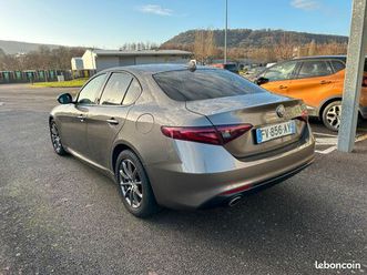 alfa romeo giulia 2.2 jtd 150ch at8