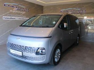 2.2d executive 9-seater