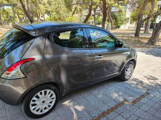 lancia ypsilon 2013 0.9 twinair