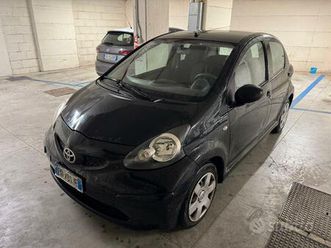 toyota aygo 1.0 12v vvt-i 5 porte sol