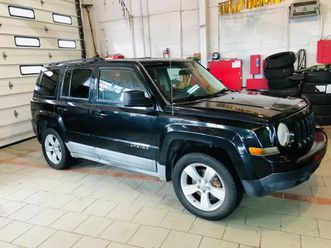 garantie 1 an/ 2011 jeep patriot north/4x4/très bonne mécanique