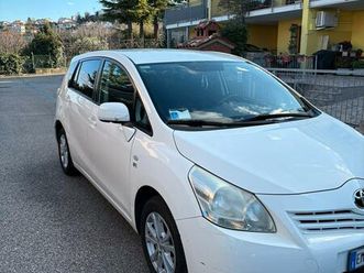 toyota verso 1.6 benzina 7 posti