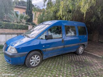 citroen-jumpy-2-0-hdi-8-places-roule-mais-fume-beaucoup-vendu-en-l'etat-1200