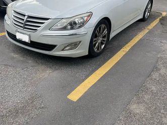 2012 hyundai genesis