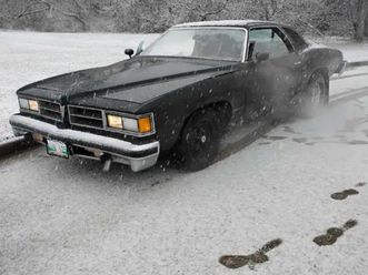 1976 pontiac lemans sports coupe