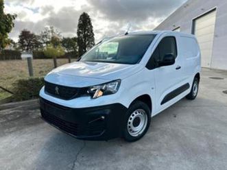 ② peugeot partner 1.5hdi / 80286km/ 2 zit /apple carplay — camionnettes & utilitaires — 2ememain