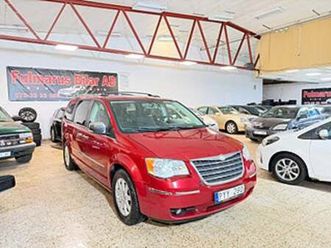 chrysler grand voyager 3.8 v6 gps 7-sits ny servad limited stow'n go 194hk