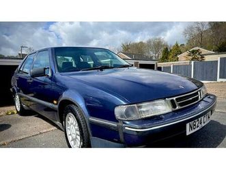 1995 saab 9000 bleu manuel, 5 vitesses conduite à droite...