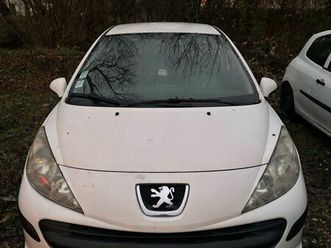 peugeot 207 commercial