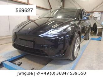 tesla model y rwd|autopilot|pano|wärmepumpe|4xsihz