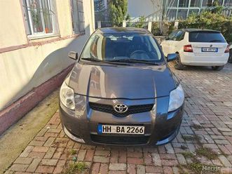 shitet toyota auris viti 2009 motorr 1.4 naftë manuale