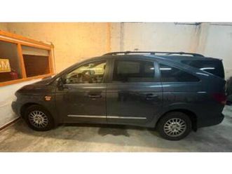 ② rodius utilitaire 2,7 awd — ssangyong — 2ememain