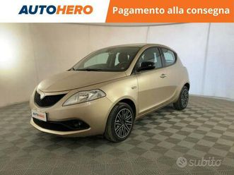 lancia ypsilon 1.0 firefly 5 porte s&s hybrid ec