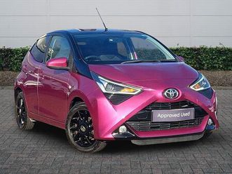 toyota aygo x-cite hatchback's 1.0 vvt-i x-cite euro 6 5dr