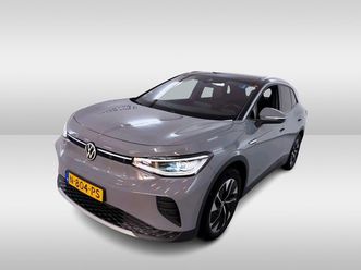 volkswagen id.4 tech 77 kwh 204pk / panorama dak / led / navigatie / camera / wegkl trekhaak / 19''lmv