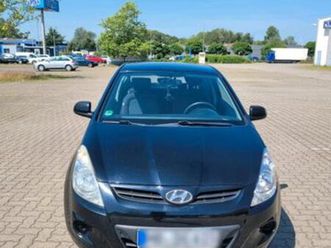 hyundai hyndai i20 mit autogasanlage lpg im top zu...