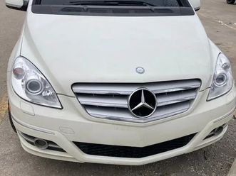 2010 mercedes b200 hatchback