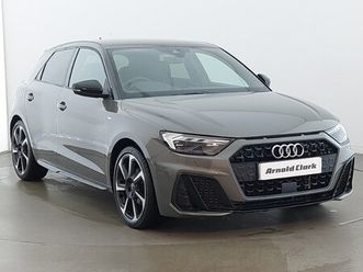 2022 - 30 tfsi 110 black edition 5dr