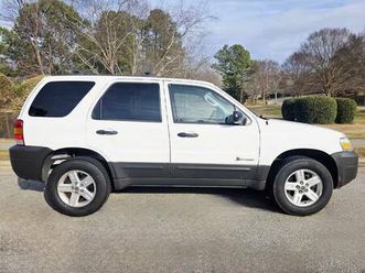 2006 ford escape hybrid 4x4 2.3 low miles 132k
